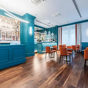 Glimpse Hotel Florencia